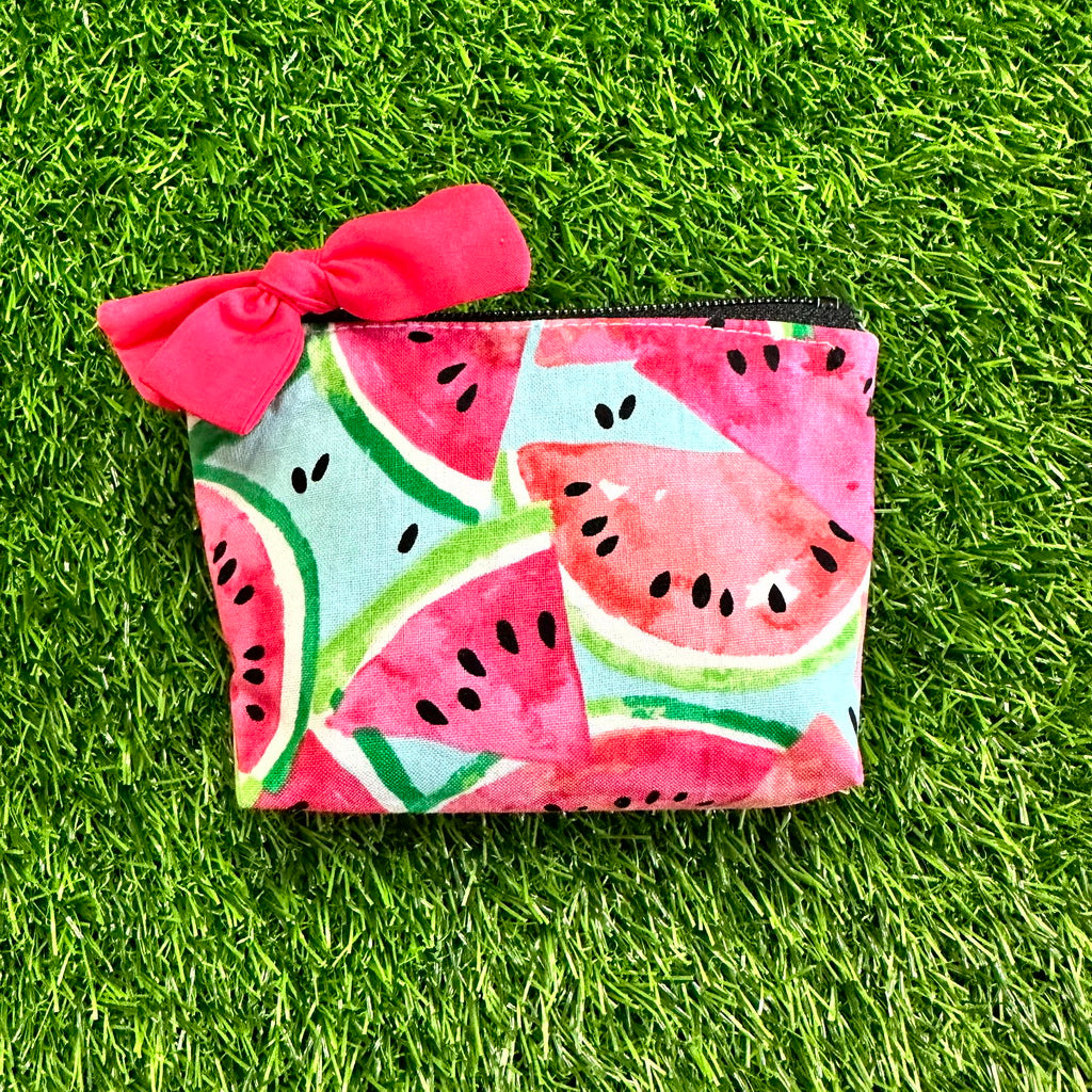 Small pouch with Bow